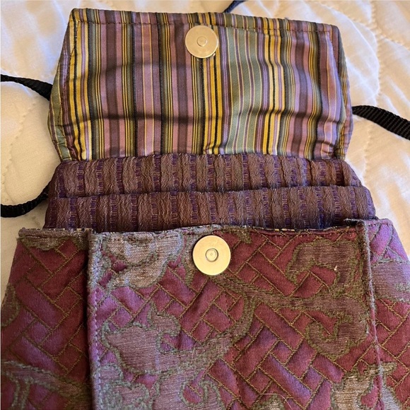 Small Embroidered Purse - Picture 3 of 6